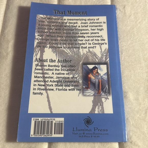 🧚♀️3/$12🧚♀️ That Moment. Signed copy - Picture 2 of 3